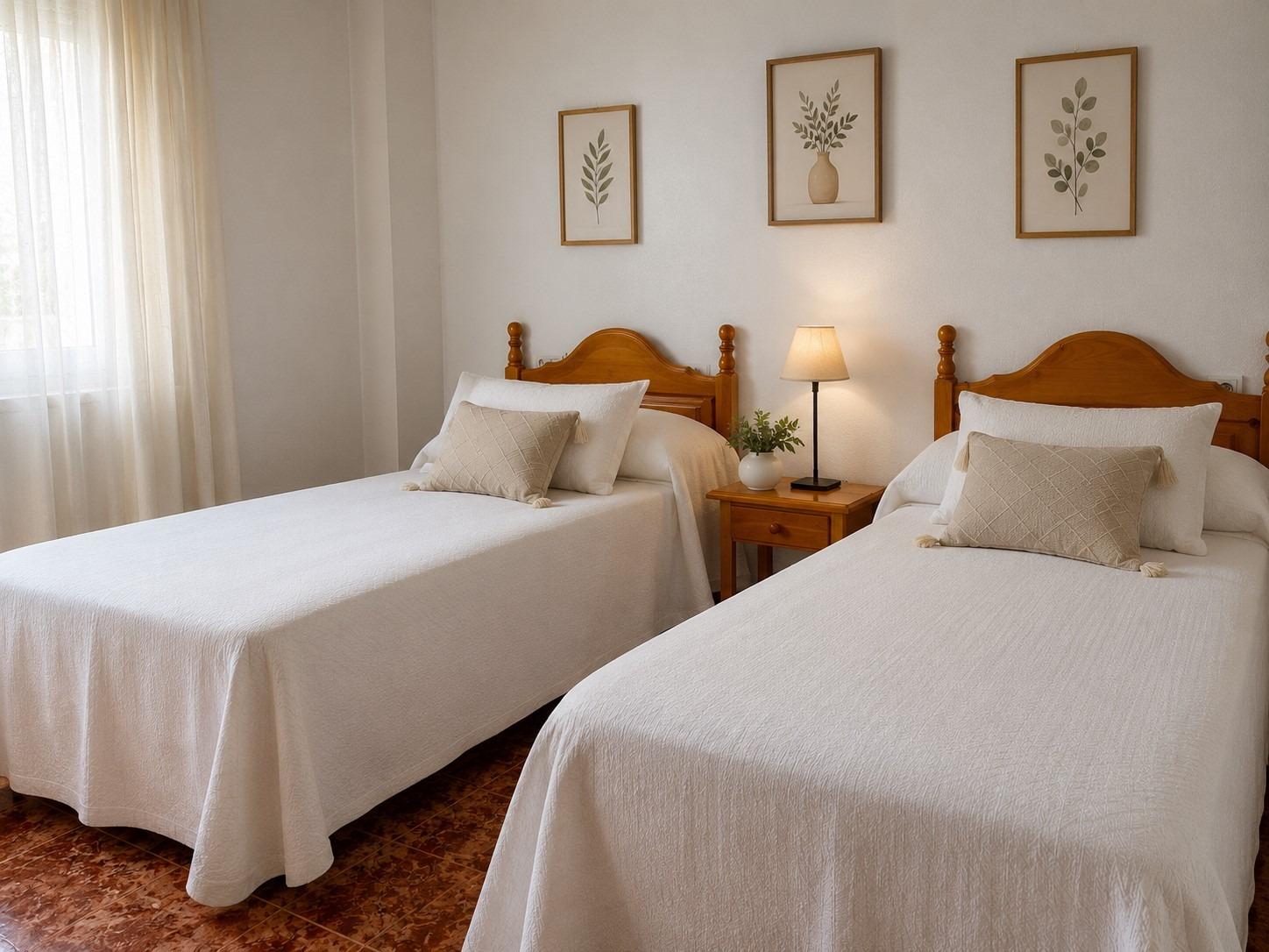 2-BEDROOM APARTMENT WITH SOUTH-FACING ORIENTATION AND TERRACE – AVENIDA DE LAS HABANERAS, TORREVIEJA