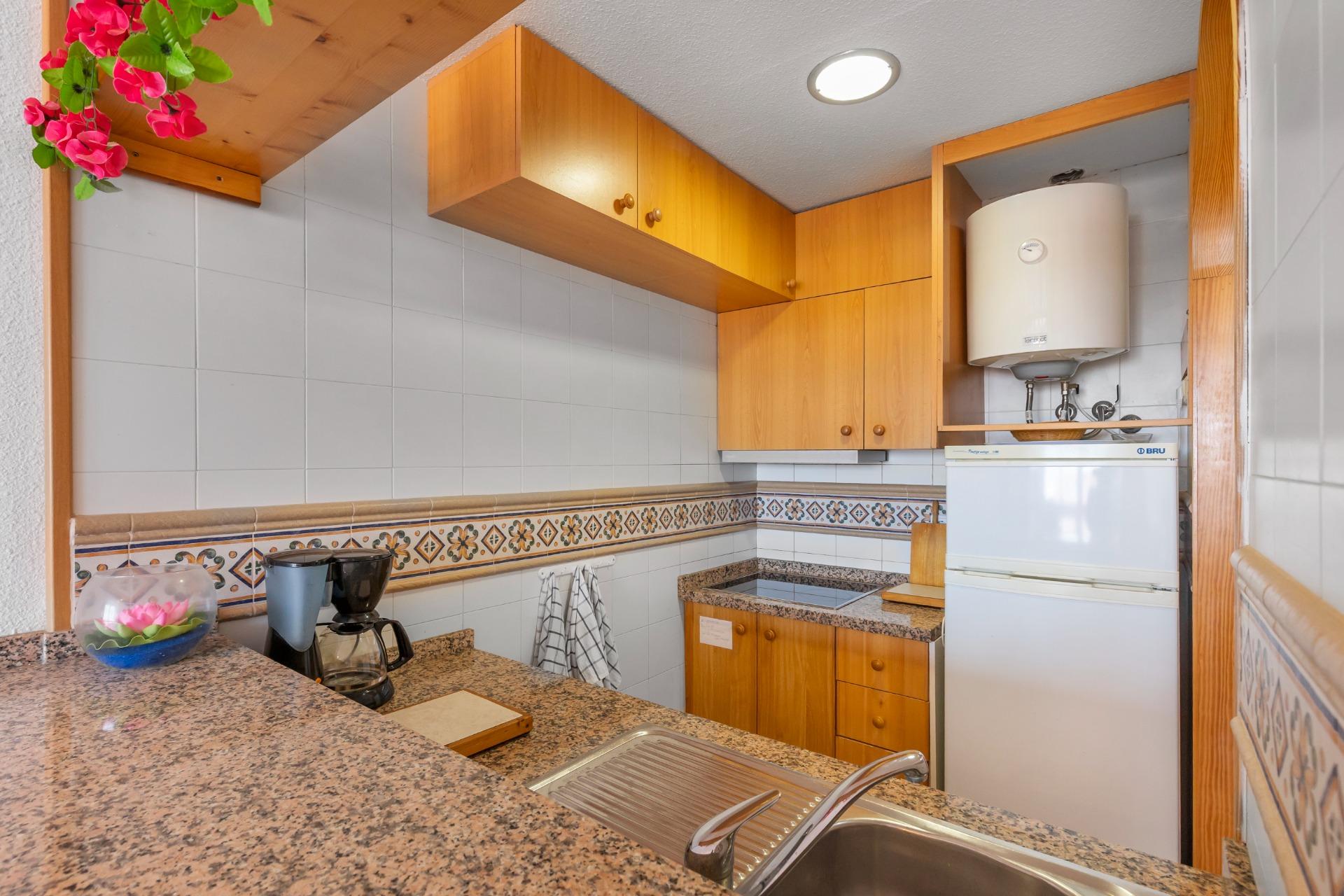 Světlý apartmán s výhledem na moře pouhých 200 metrů od pláže – La Mata