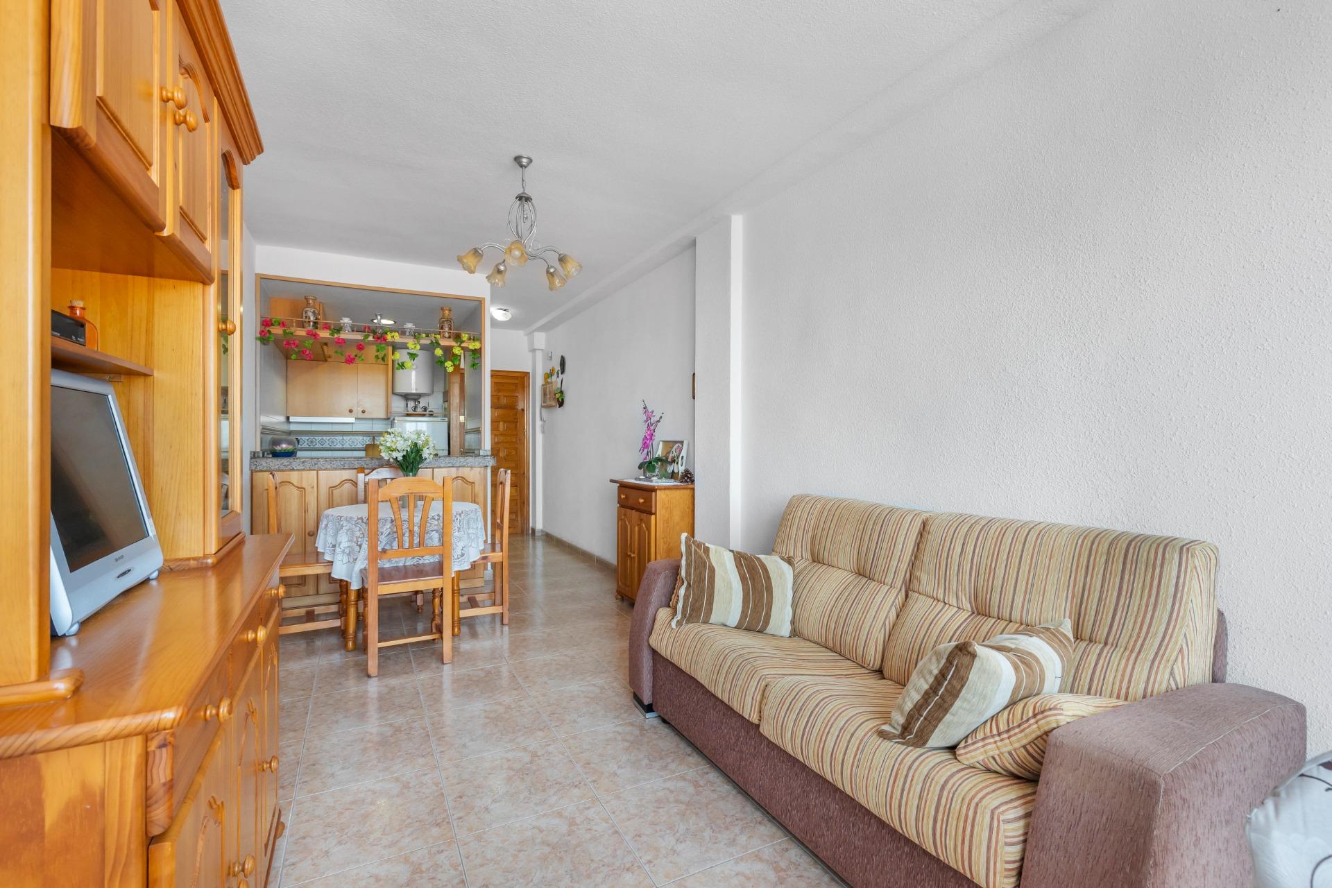 Světlý apartmán s výhledem na moře pouhých 200 metrů od pláže – La Mata