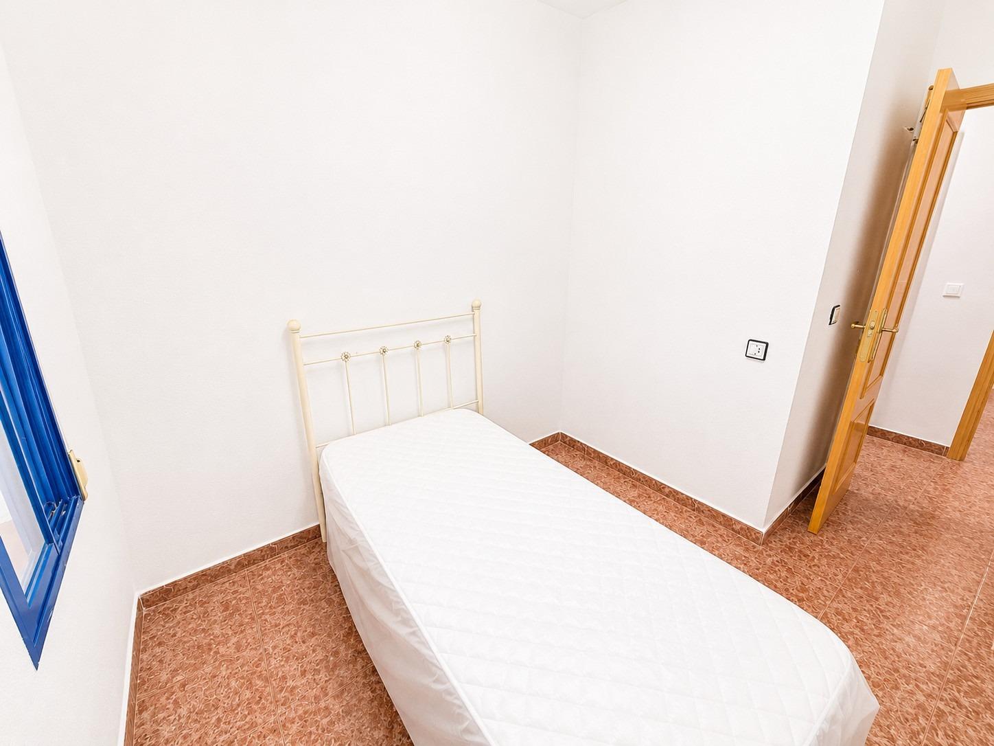APARTMÁN SE 3 LOŽNICEMI A TERASOU – TORREVIEJA