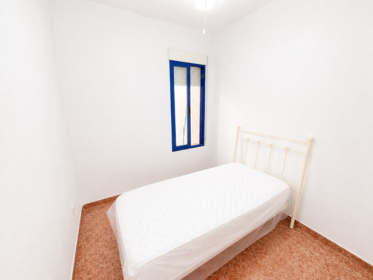 APARTMÁN SE 3 LOŽNICEMI A TERASOU – TORREVIEJA