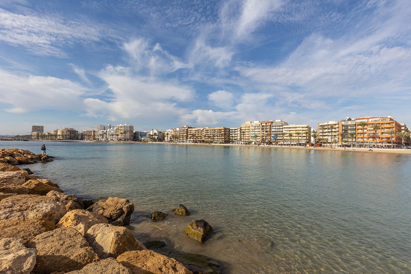 APARTMÁN SE 3 LOŽNICEMI A TERASOU – TORREVIEJA