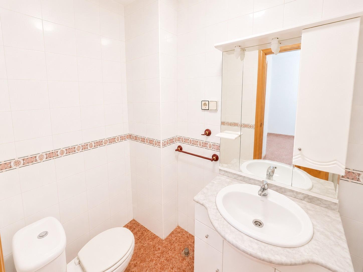 APARTMÁN SE 3 LOŽNICEMI A TERASOU – TORREVIEJA
