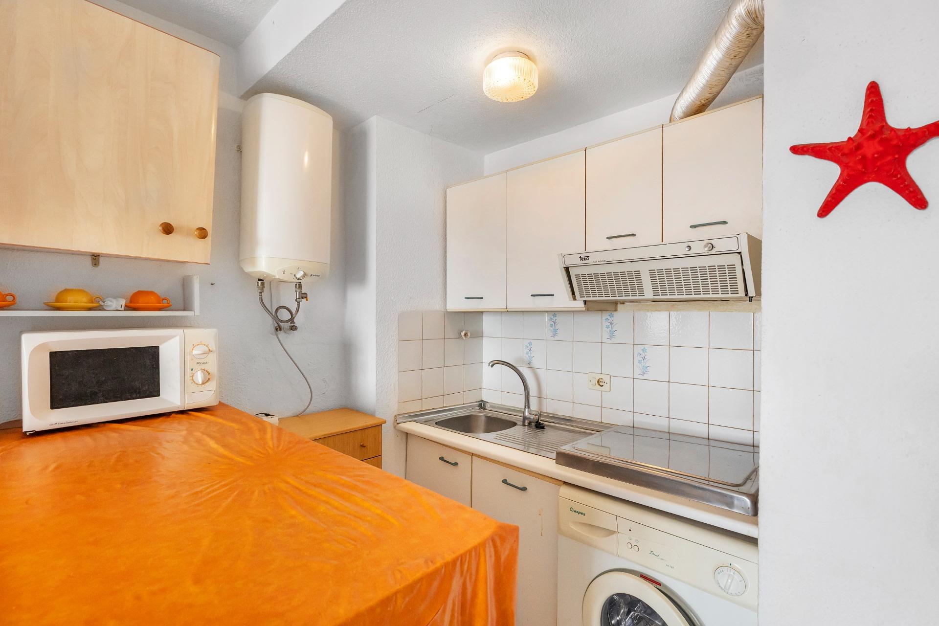 APARTMÁN S 1 LOŽNICÍ, JIŽNÍ ORIENTACÍ A GARÁŽÍ – GUARDAMAR DEL SEGURA