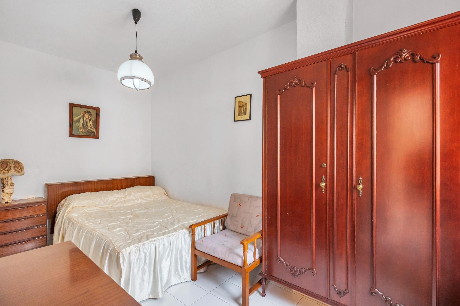 APARTMÁN S 1 LOŽNICÍ, JIŽNÍ ORIENTACÍ A GARÁŽÍ – GUARDAMAR DEL SEGURA