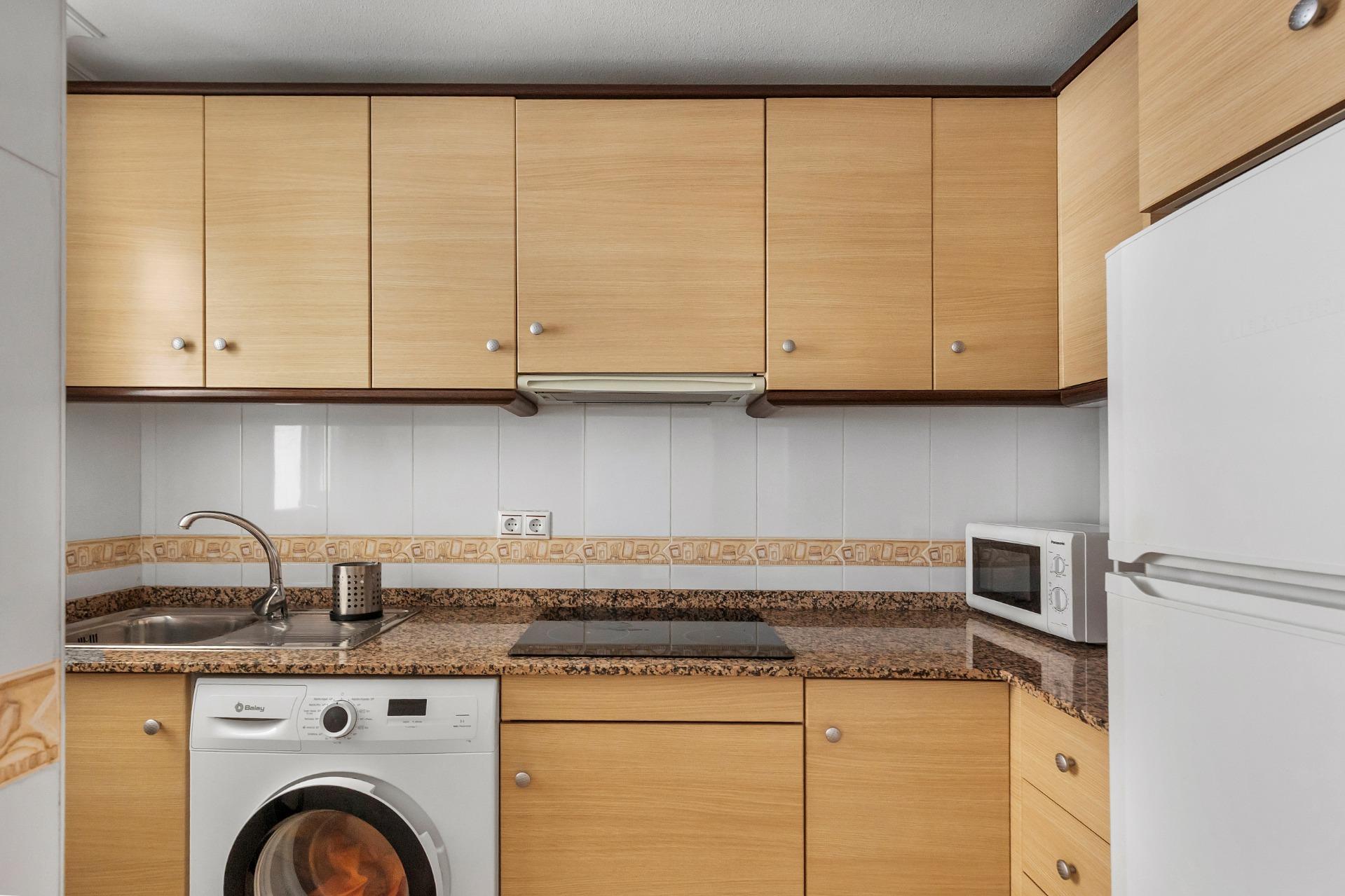 APARTMÁN SE 2 LOŽNICEMI, GARÁŽÍ A KOMUNITNÍM BAZÉNEM – NUEVA TORREVIEJA