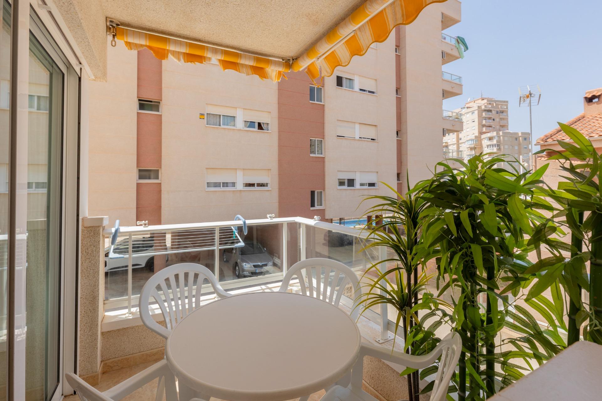 APARTMÁN SE 2 LOŽNICEMI, GARÁŽÍ A KOMUNITNÍM BAZÉNEM – NUEVA TORREVIEJA