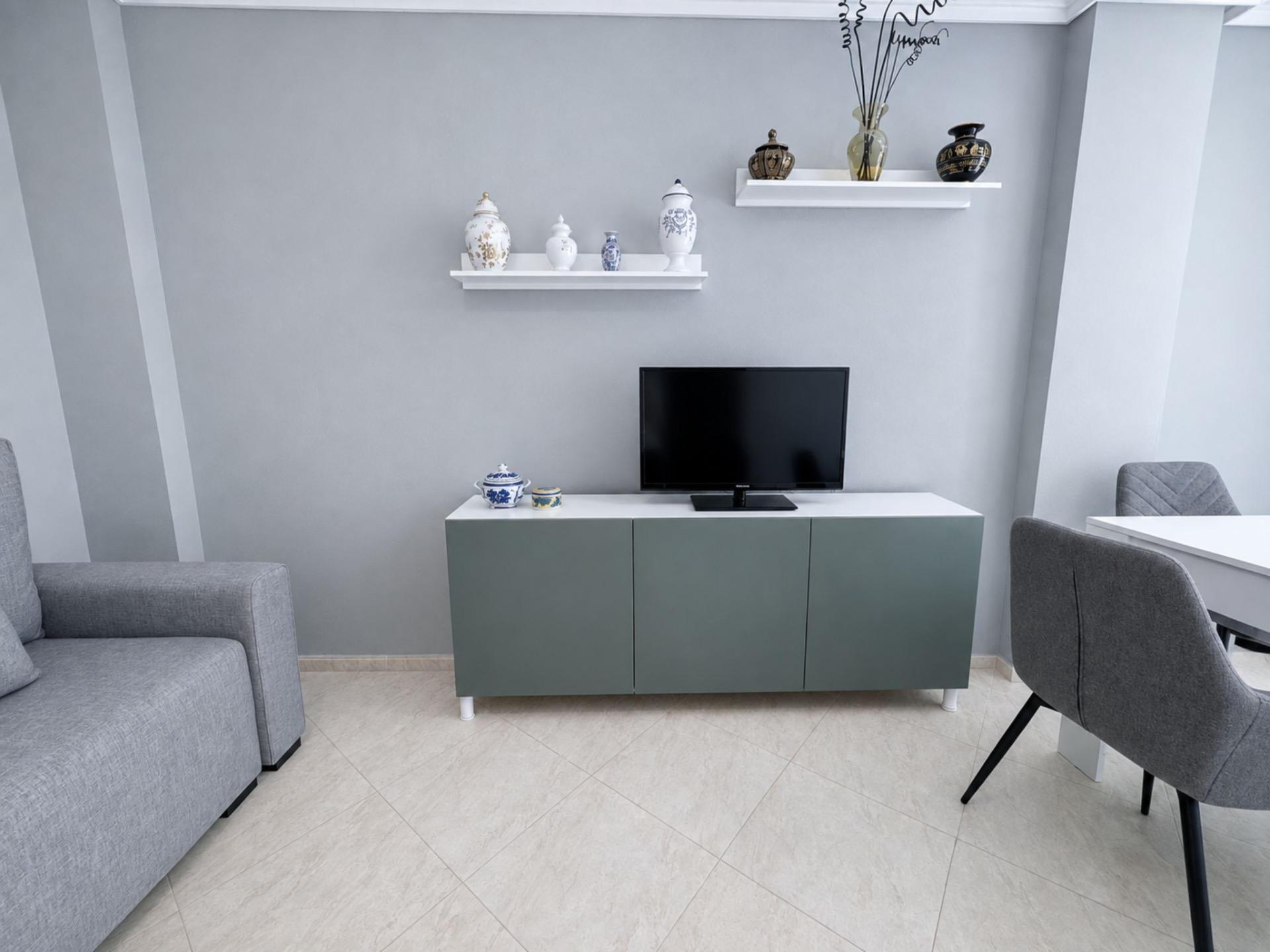 APARTMÁN SE 2 LOŽNICEMI A KOMUNITNÍM BAZÉNEM – CENTRUM TORREVIEJA