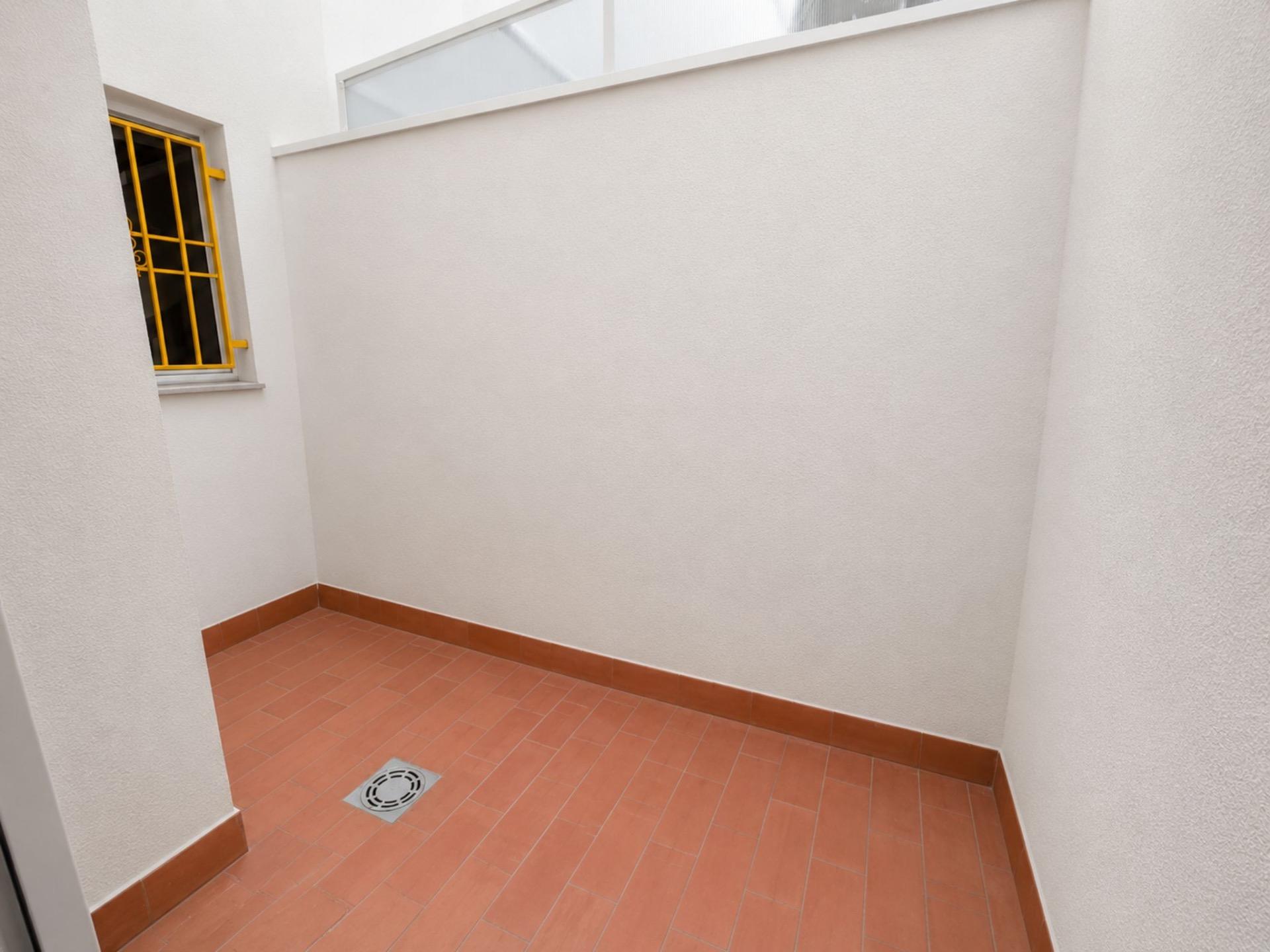 APARTMÁN SE 2 LOŽNICEMI A KOMUNITNÍM BAZÉNEM – CENTRUM TORREVIEJA
