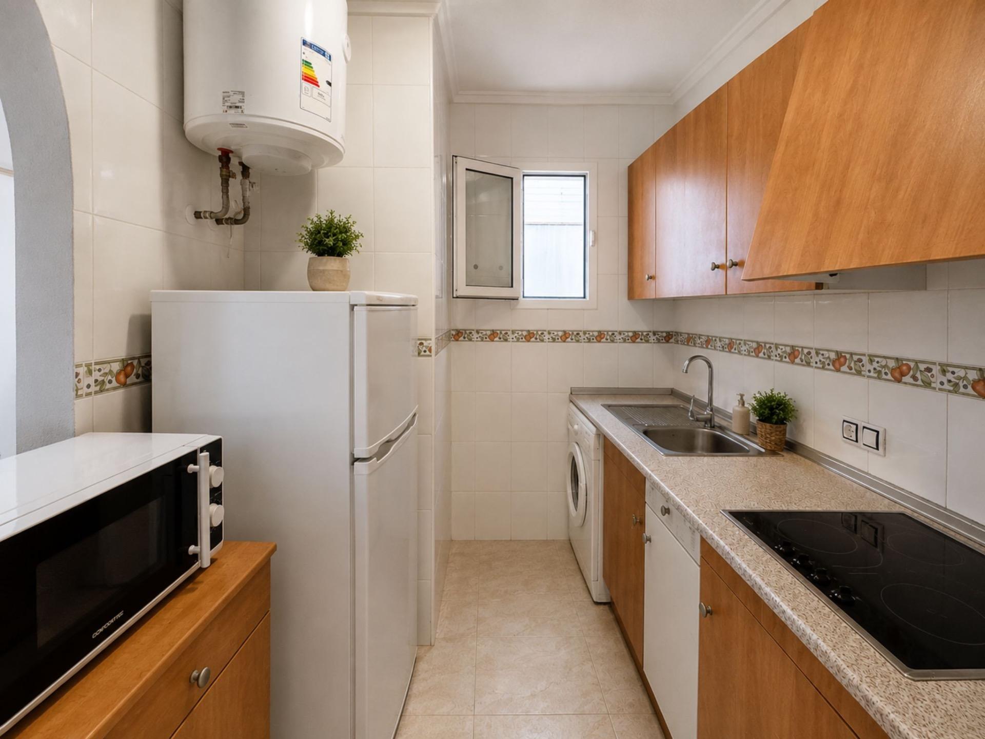 APARTMÁN SE 2 LOŽNICEMI A KOMUNITNÍM BAZÉNEM – CENTRUM TORREVIEJA