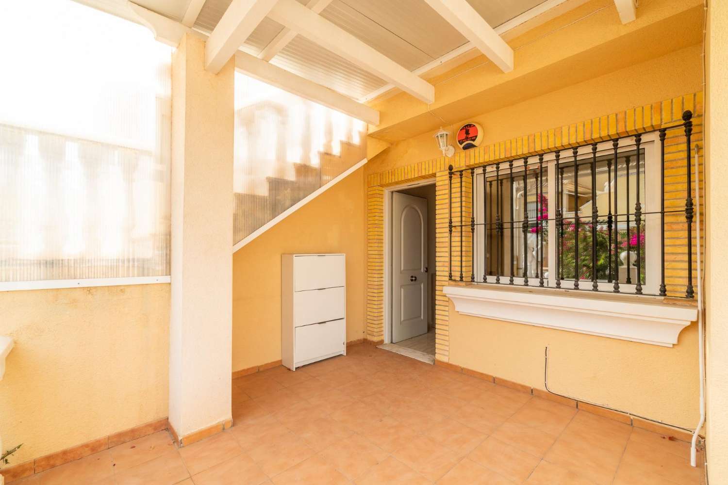 PŘÍZEMNÍ APARTMÁN S PROSTORNOU ZAHRADOU – LOS DOLSES, ORIHUELA COSTA