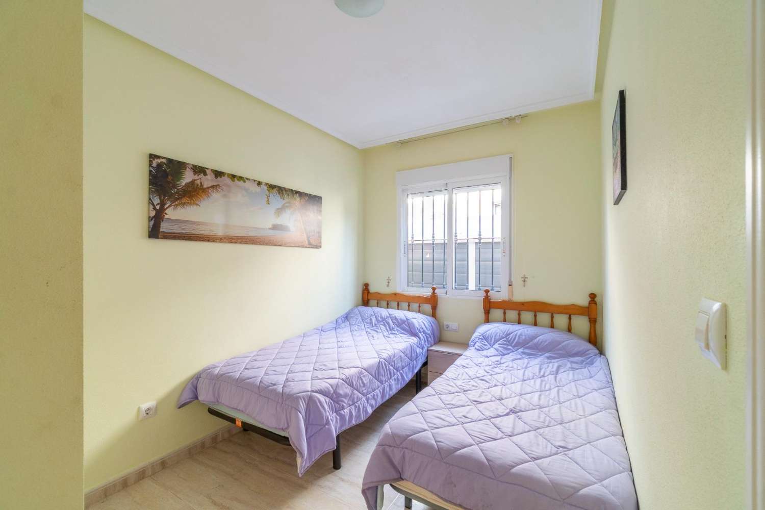 PŘÍZEMNÍ APARTMÁN S PROSTORNOU ZAHRADOU – LOS DOLSES, ORIHUELA COSTA