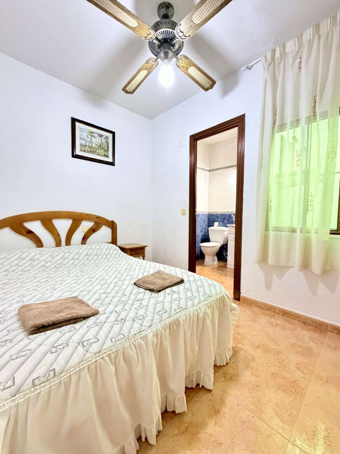 TWO-BEDROOM TOWNHOUSE WITH TWO TERRACES FOR LONG-TERM RENT – TORREVIEJA
