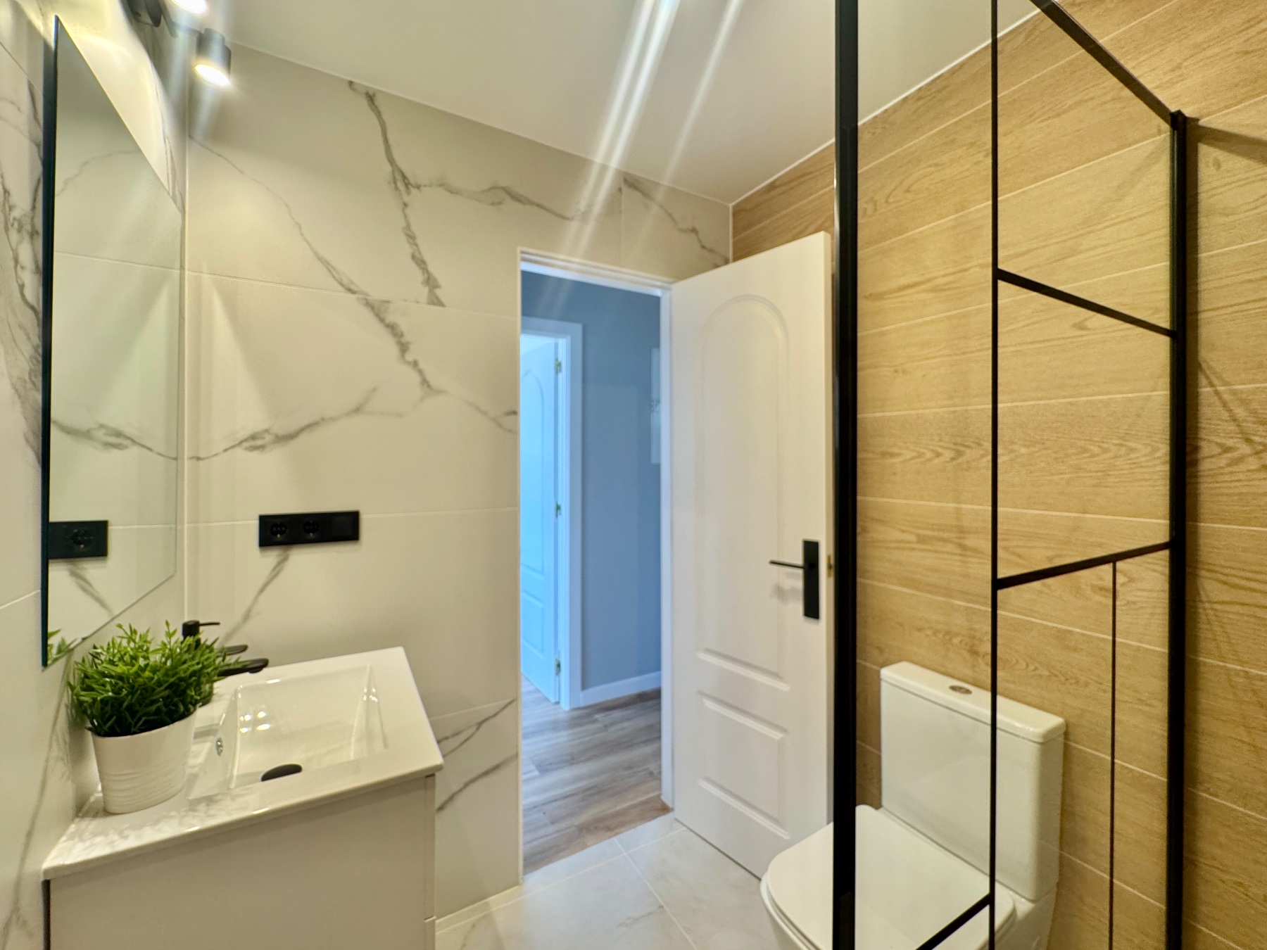 FULLY RENOVATED 3-BEDROOM TOWNHOUSE WITH TERRACE AND COMMUNAL POOL – LOS ALTOS / PUNTA PRIMA, ORIHUELA COSTA