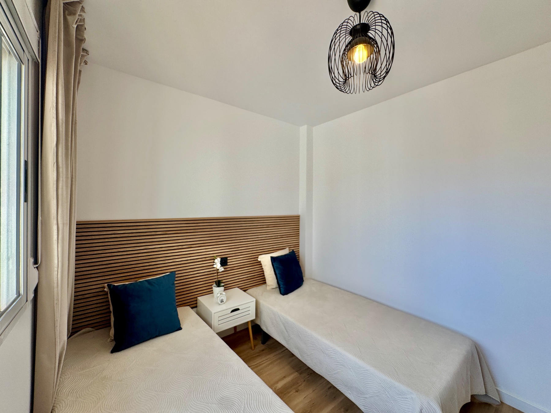 FULLY RENOVATED 3-BEDROOM TOWNHOUSE WITH TERRACE AND COMMUNAL POOL – LOS ALTOS / PUNTA PRIMA, ORIHUELA COSTA