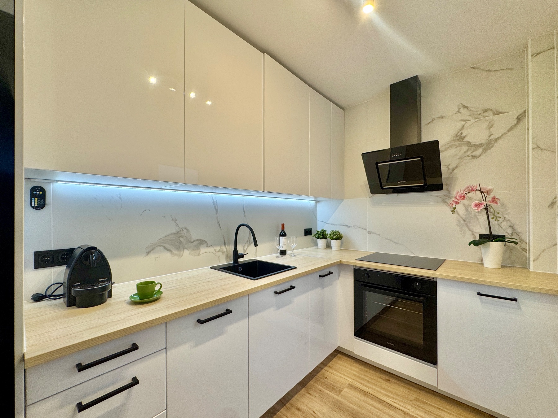 FULLY RENOVATED 3-BEDROOM TOWNHOUSE WITH TERRACE AND COMMUNAL POOL – LOS ALTOS / PUNTA PRIMA, ORIHUELA COSTA