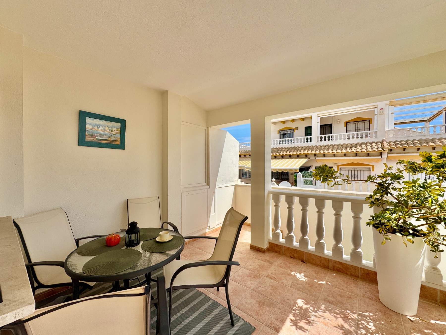 FULLY RENOVATED 3-BEDROOM TOWNHOUSE WITH TERRACE AND COMMUNAL POOL – LOS ALTOS / PUNTA PRIMA, ORIHUELA COSTA
