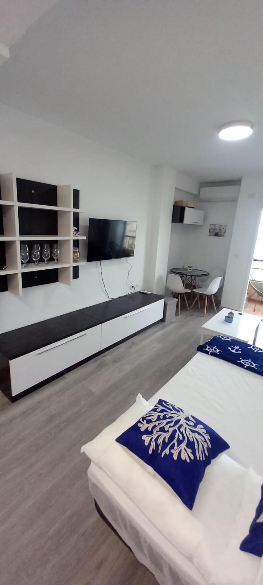 STUDIO S TERASOU, VÝHLEDEM NA MOŘE A BAZÉNEM – LA MATA, TORREVIEJA