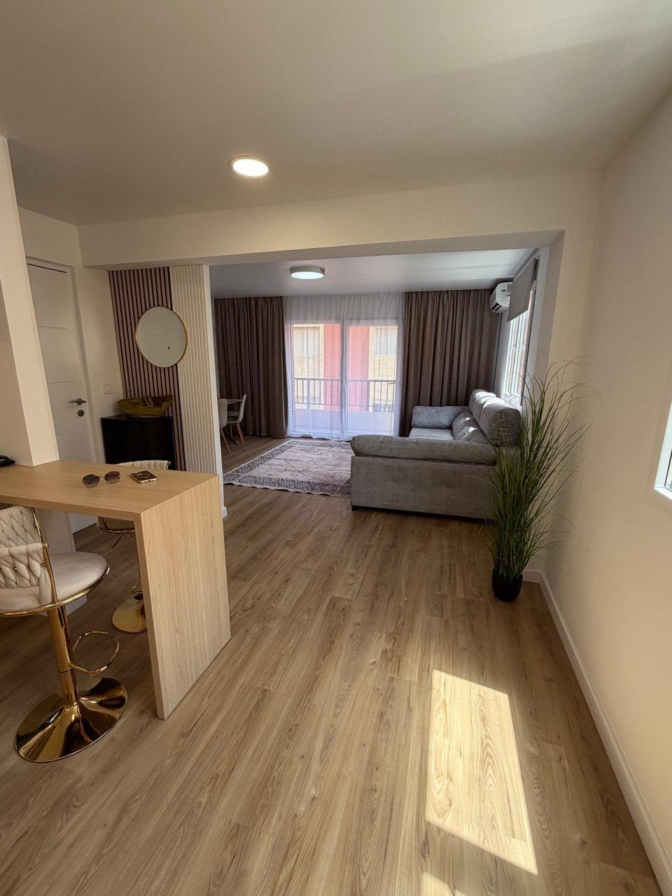 ZREKONSTRUOVANÝ APARTMÁN SE 3 LOŽNICEMI A DVĚMA BALKONY – DRUHÁ LINIE U MOŘE, PLAYA DE LOS LOCOS