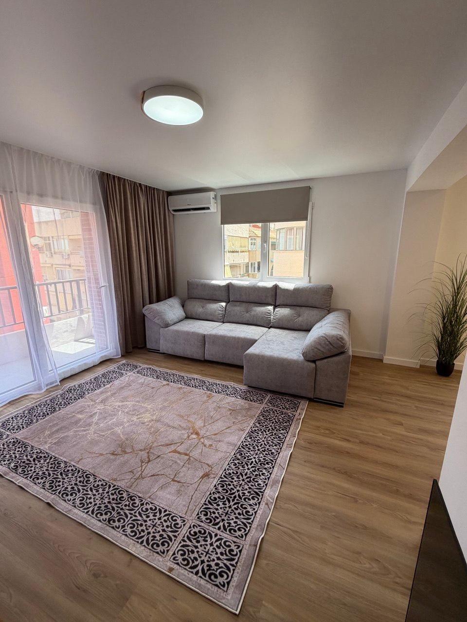 ZREKONSTRUOVANÝ APARTMÁN SE 3 LOŽNICEMI A DVĚMA BALKONY – DRUHÁ LINIE U MOŘE, PLAYA DE LOS LOCOS
