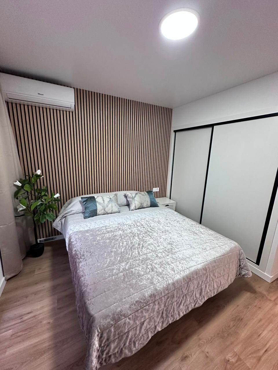 ZREKONSTRUOVANÝ APARTMÁN SE 3 LOŽNICEMI A DVĚMA BALKONY – DRUHÁ LINIE U MOŘE, PLAYA DE LOS LOCOS