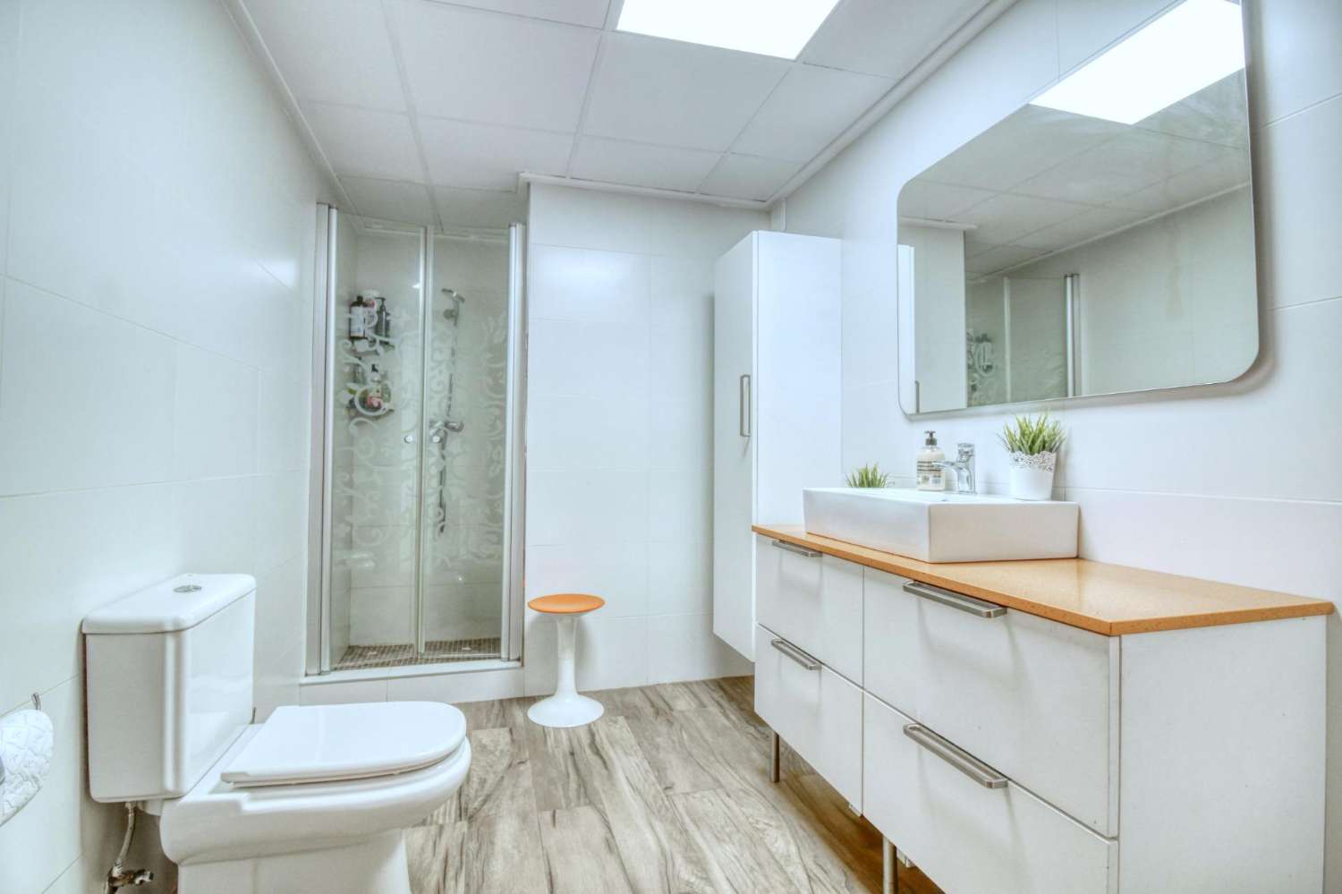 Dům snů v Callosa: Luxus, pohodlí a garáž v ceně