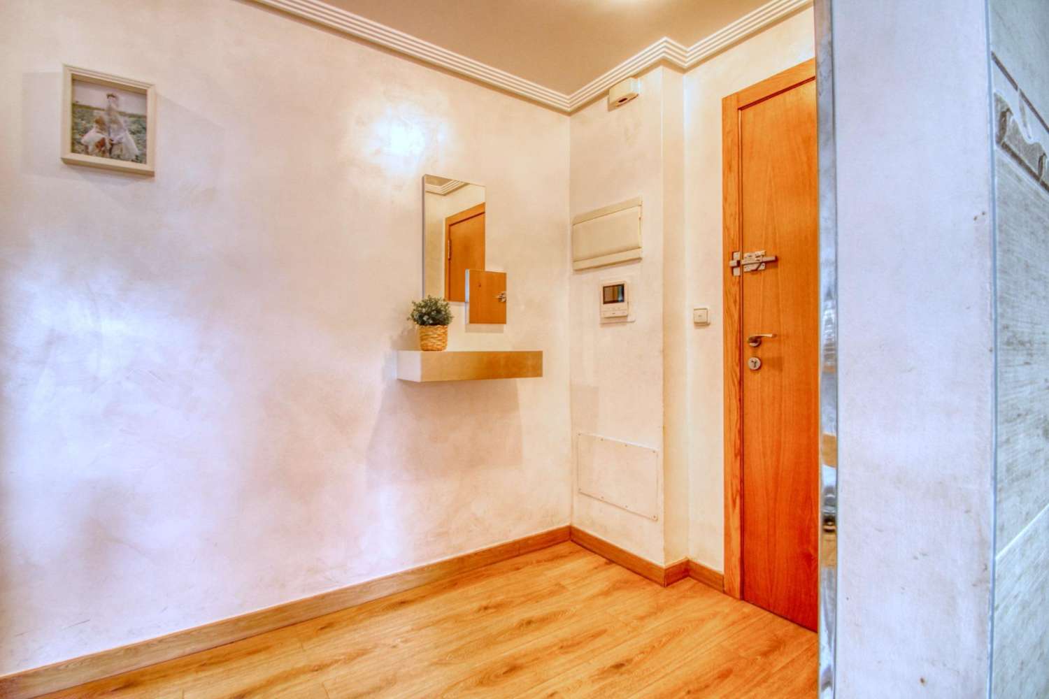 Dům snů v Callosa: Luxus, pohodlí a garáž v ceně