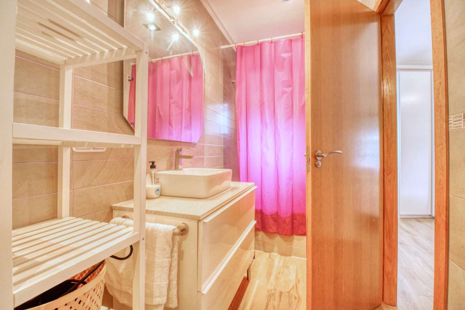 Dům snů v Callosa: Luxus, pohodlí a garáž v ceně