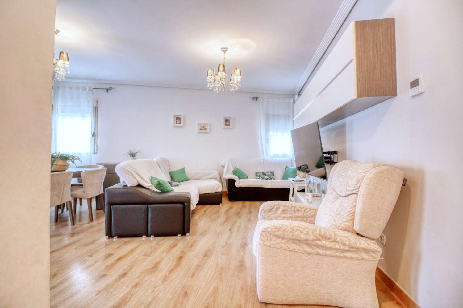 Dům snů v Callosa: Luxus, pohodlí a garáž v ceně