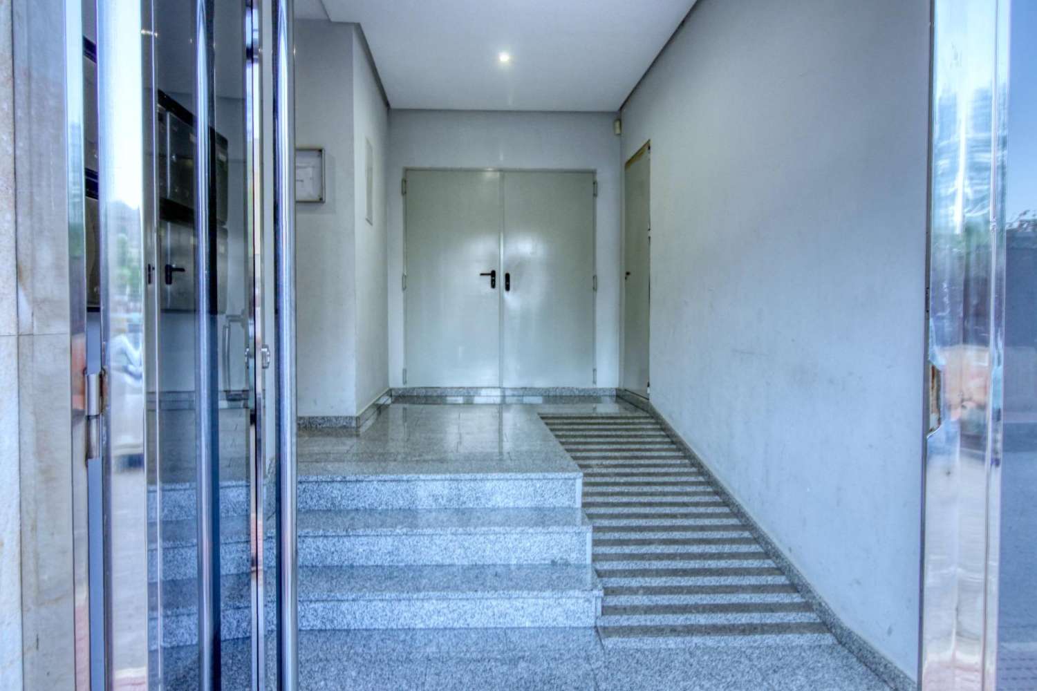 Dům snů v Callosa: Luxus, pohodlí a garáž v ceně