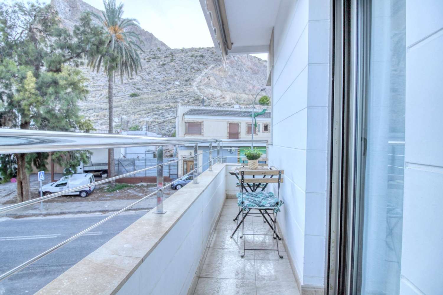 Dům snů v Callosa: Luxus, pohodlí a garáž v ceně