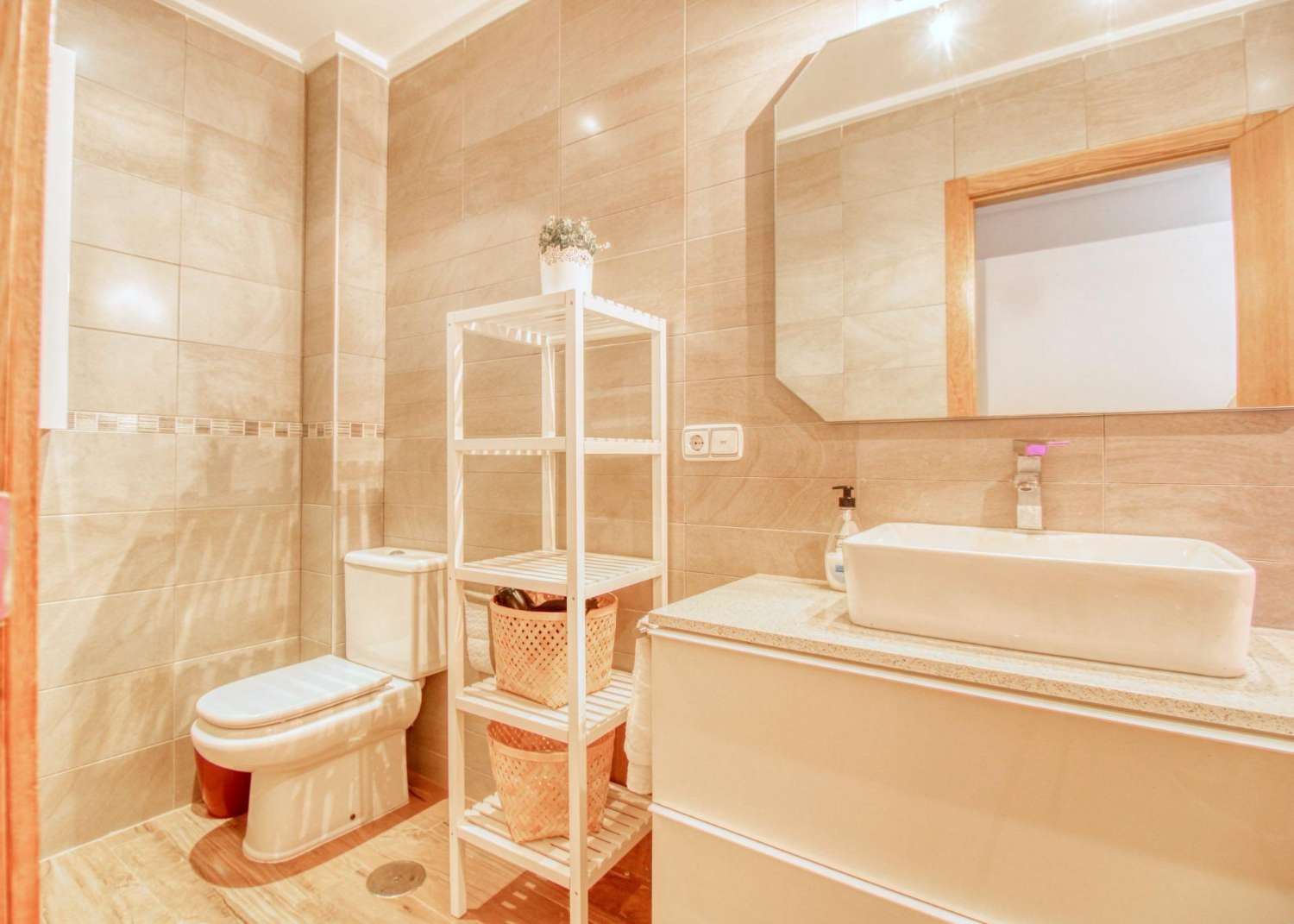 Dům snů v Callosa: Luxus, pohodlí a garáž v ceně