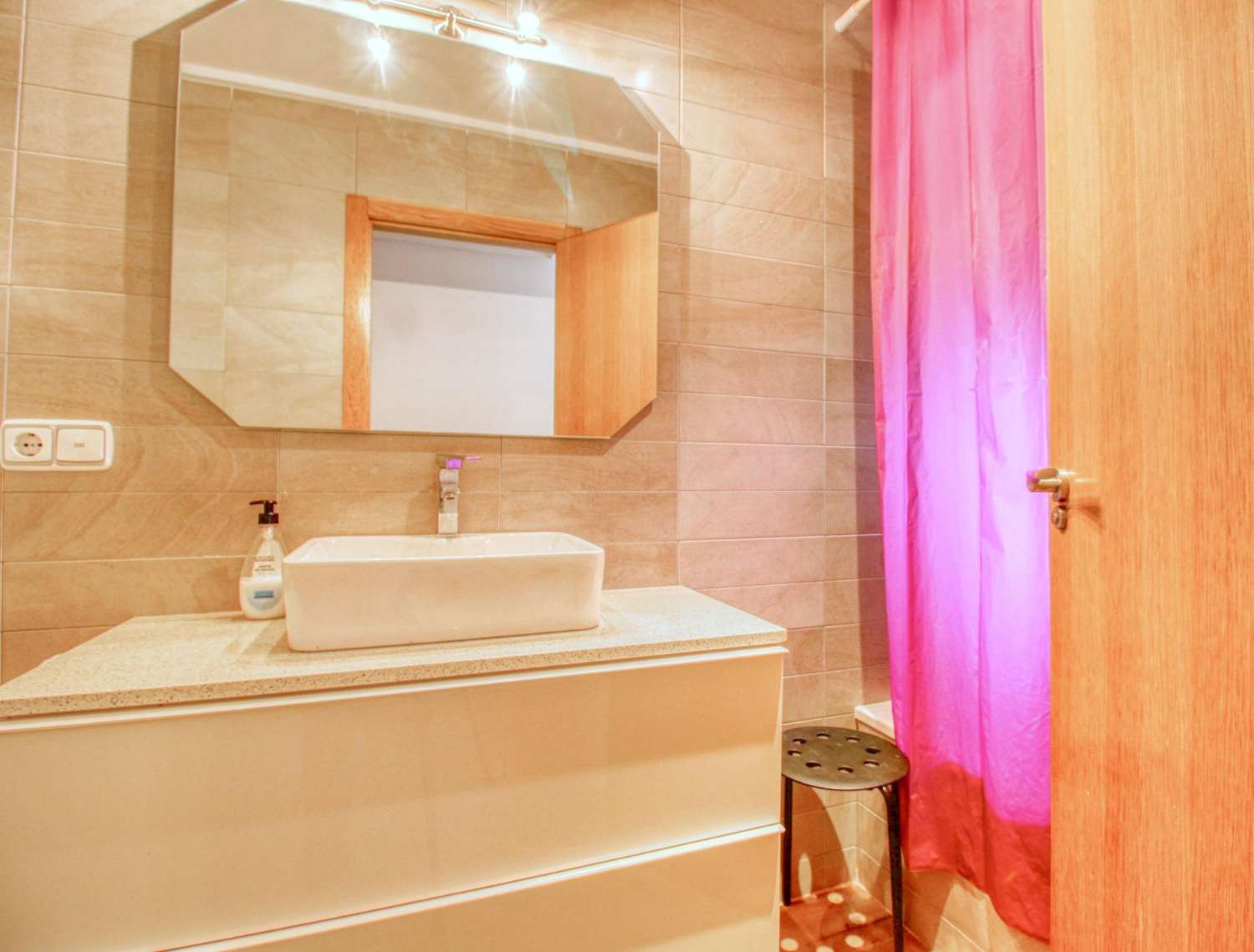 Dům snů v Callosa: Luxus, pohodlí a garáž v ceně