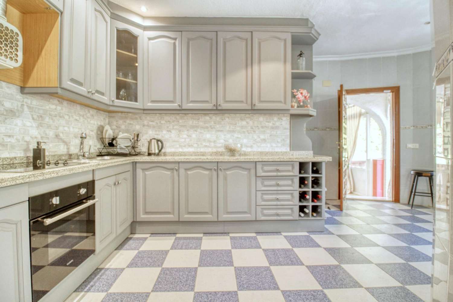 Samostatně stojící dům se soukromým pozemkem v centru Ciudad Quesada