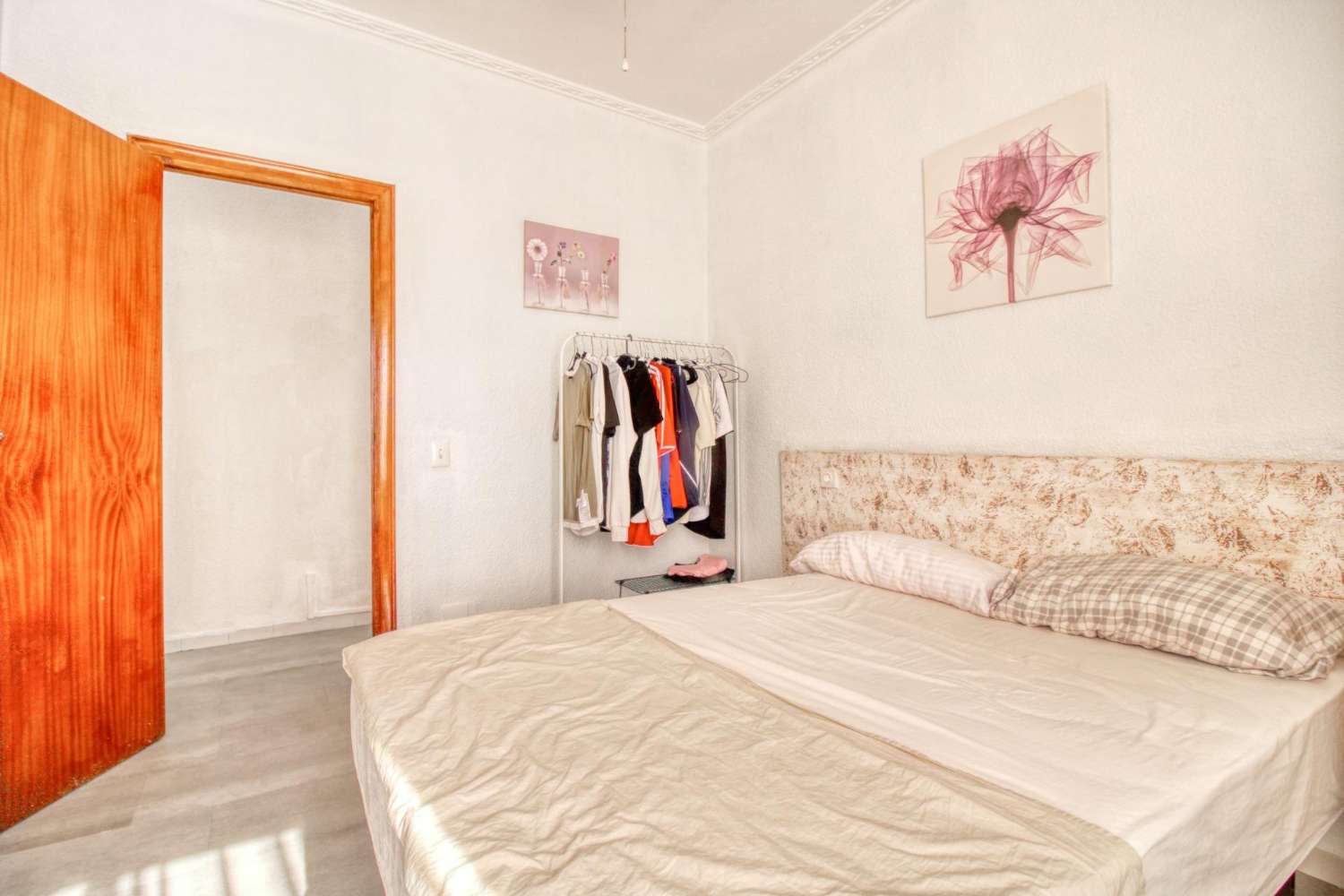 Samostatně stojící dům se soukromým pozemkem v centru Ciudad Quesada