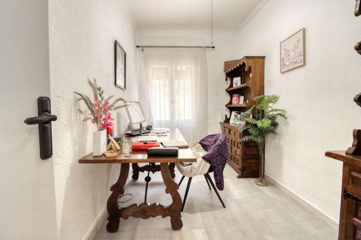 Samostatně stojící dům se soukromým pozemkem v centru Ciudad Quesada