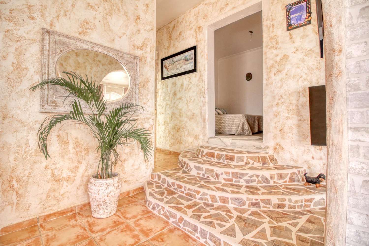 Samostatně stojící dům se soukromým pozemkem v centru Ciudad Quesada