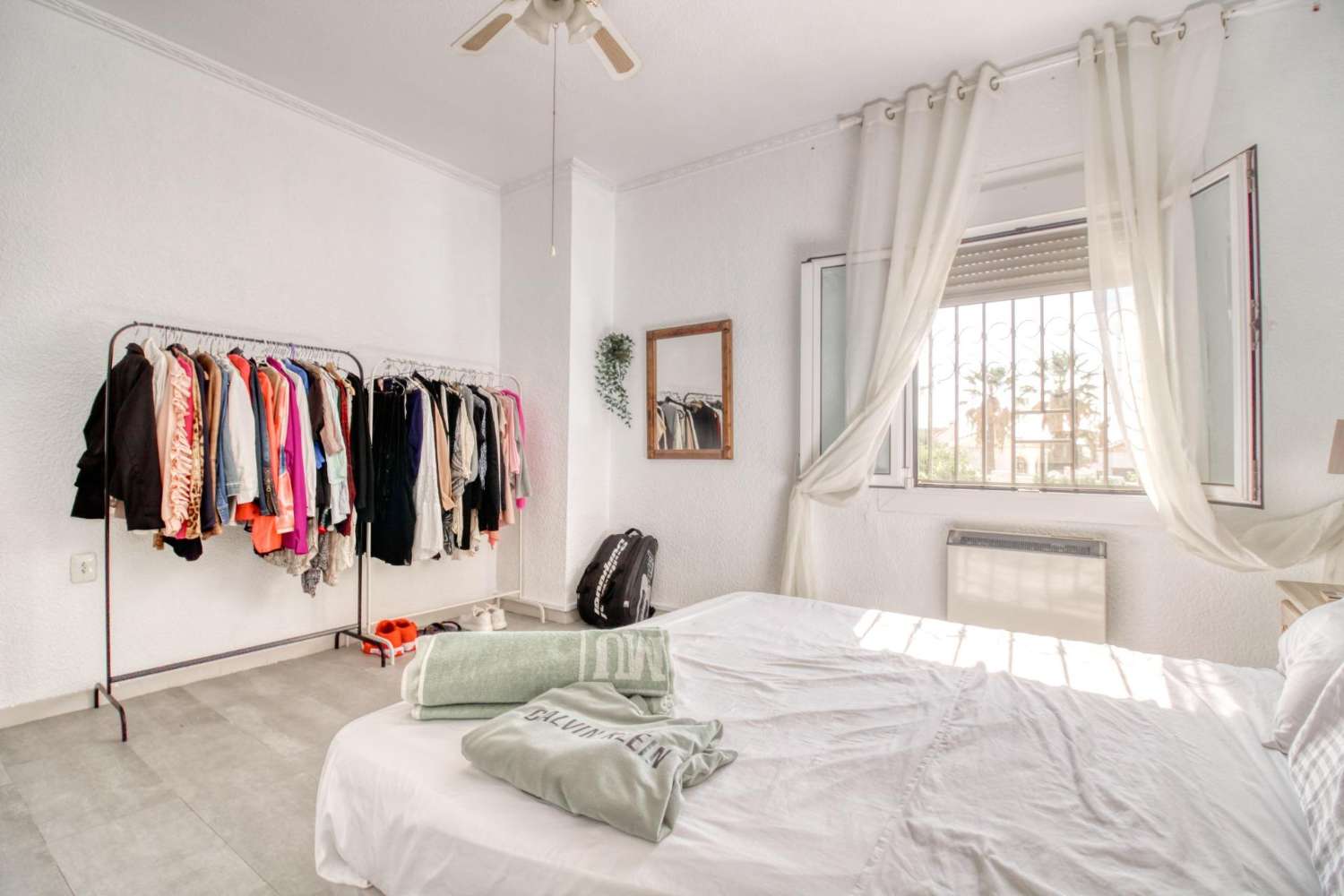 Samostatně stojící dům se soukromým pozemkem v centru Ciudad Quesada