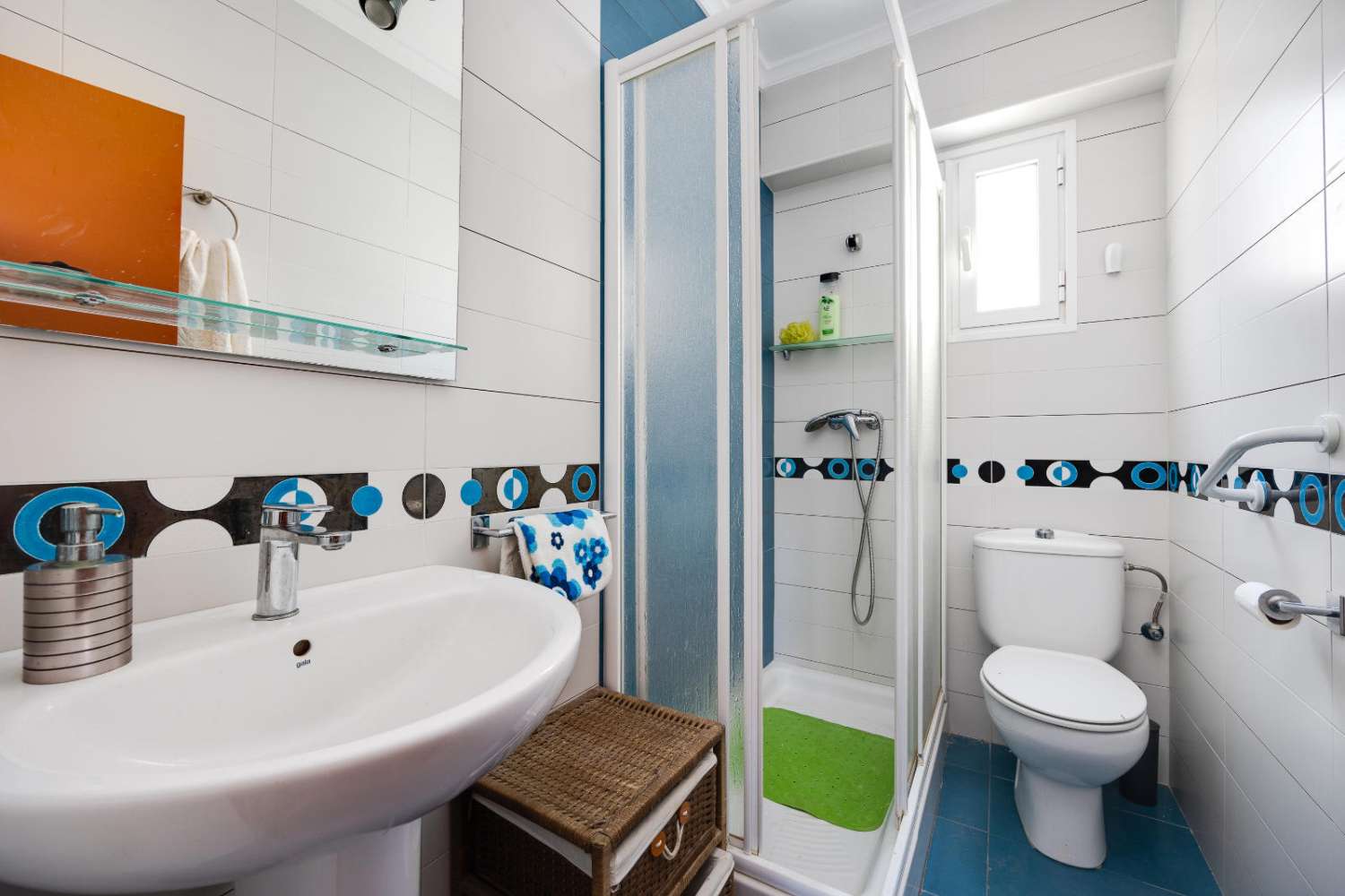 Penthouse with sea views in Orihuela Costa.