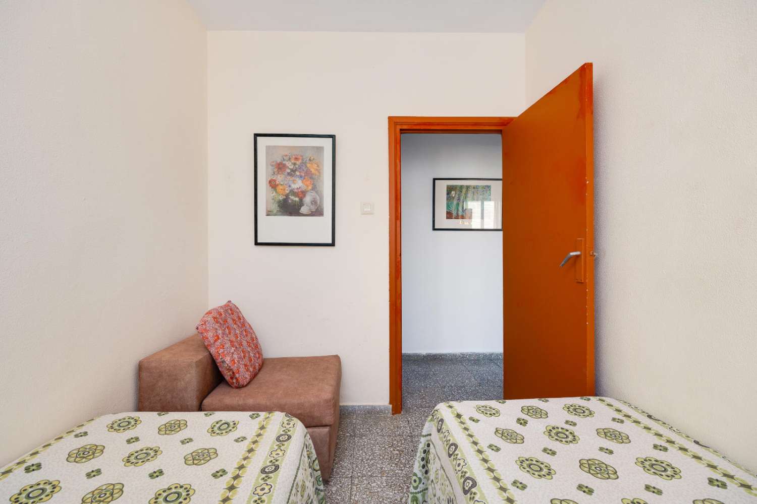 Penthouse with sea views in Orihuela Costa.