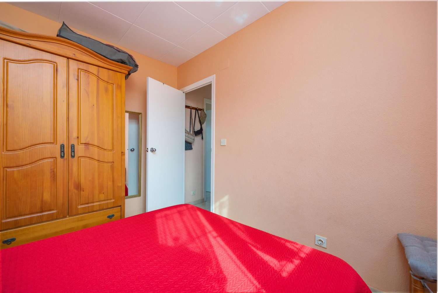 Acogedora casa adosada con una pequeña parcela en Orihuela Costa