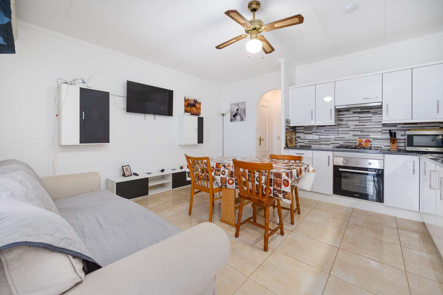 Rodinný dům v prodeji in El Chaparral (Torrevieja)