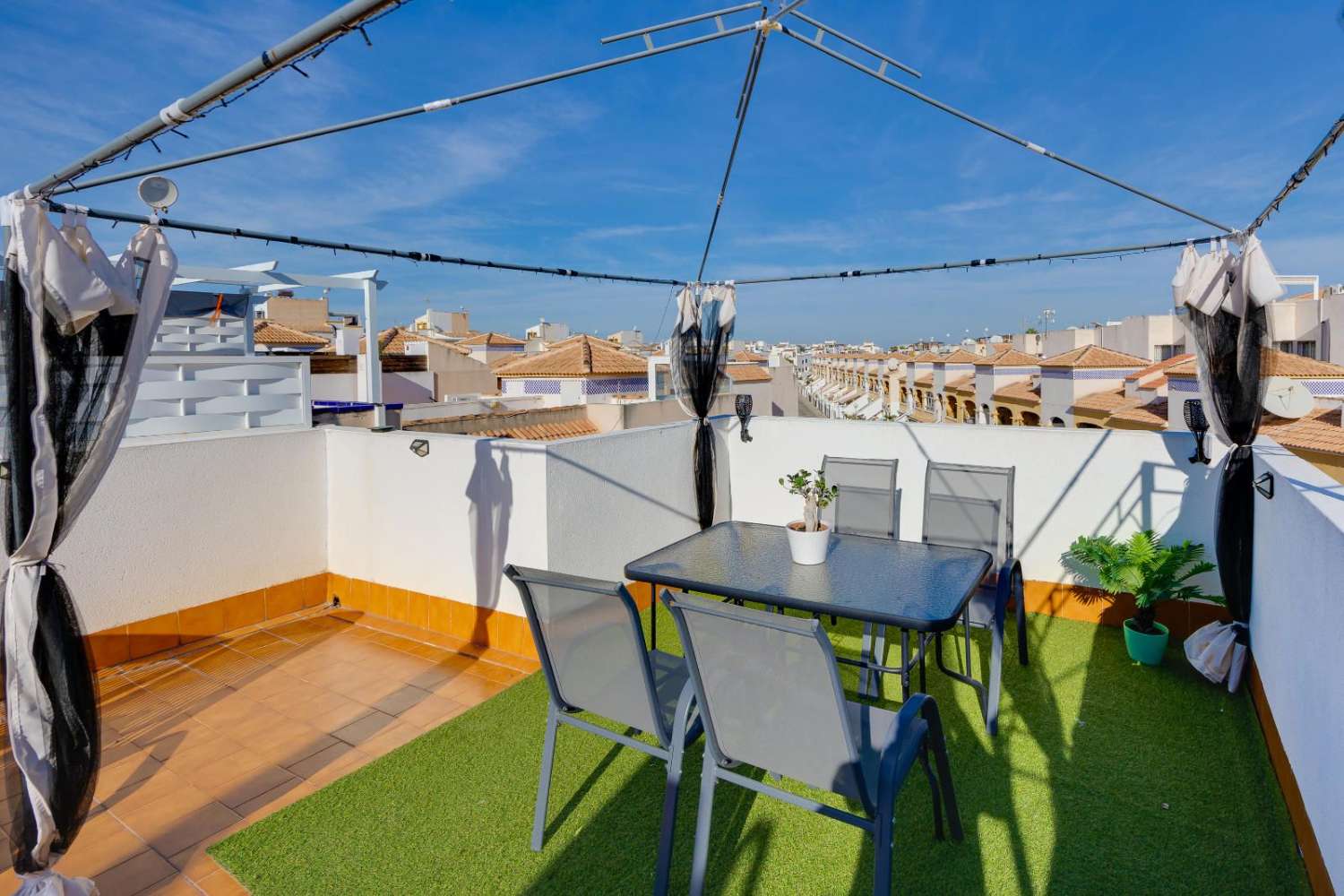 Rodinný dům v prodeji in Los Balcones - Los Altos del Edén (Torrevieja)