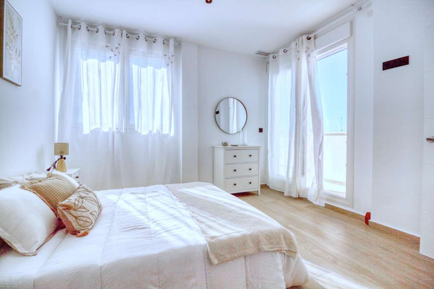 Novostavba vily v Torrevieja — elegance, pohodlí a prvotřídní lokalita