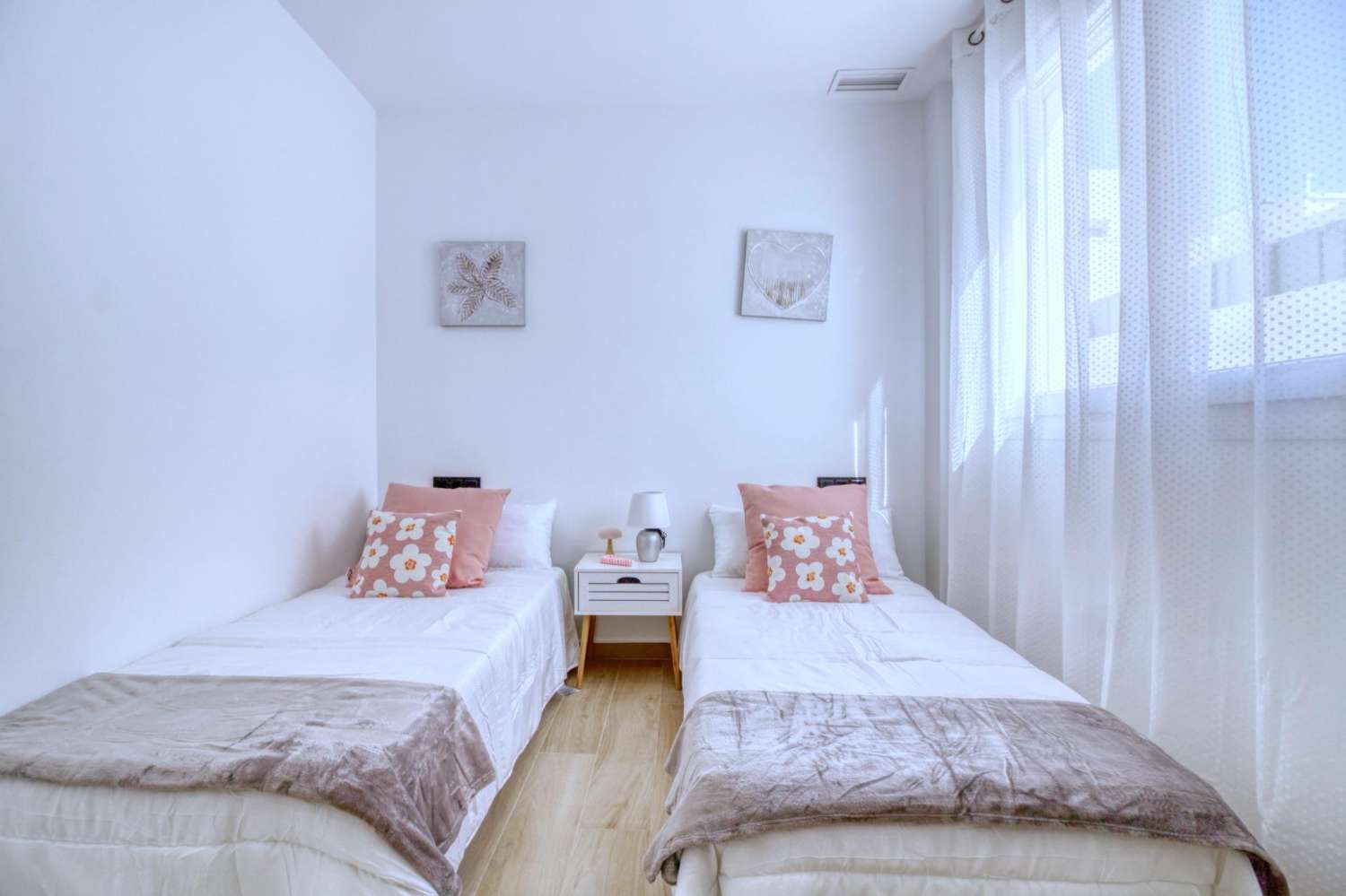 Novostavba vily v Torrevieja — elegance, pohodlí a prvotřídní lokalita