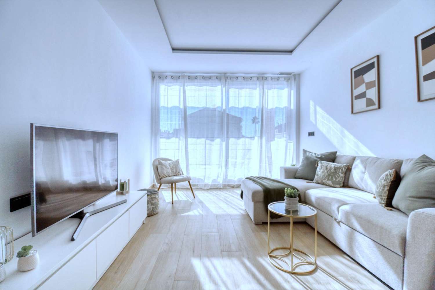 Novostavba vily v Torrevieja — elegance, pohodlí a prvotřídní lokalita