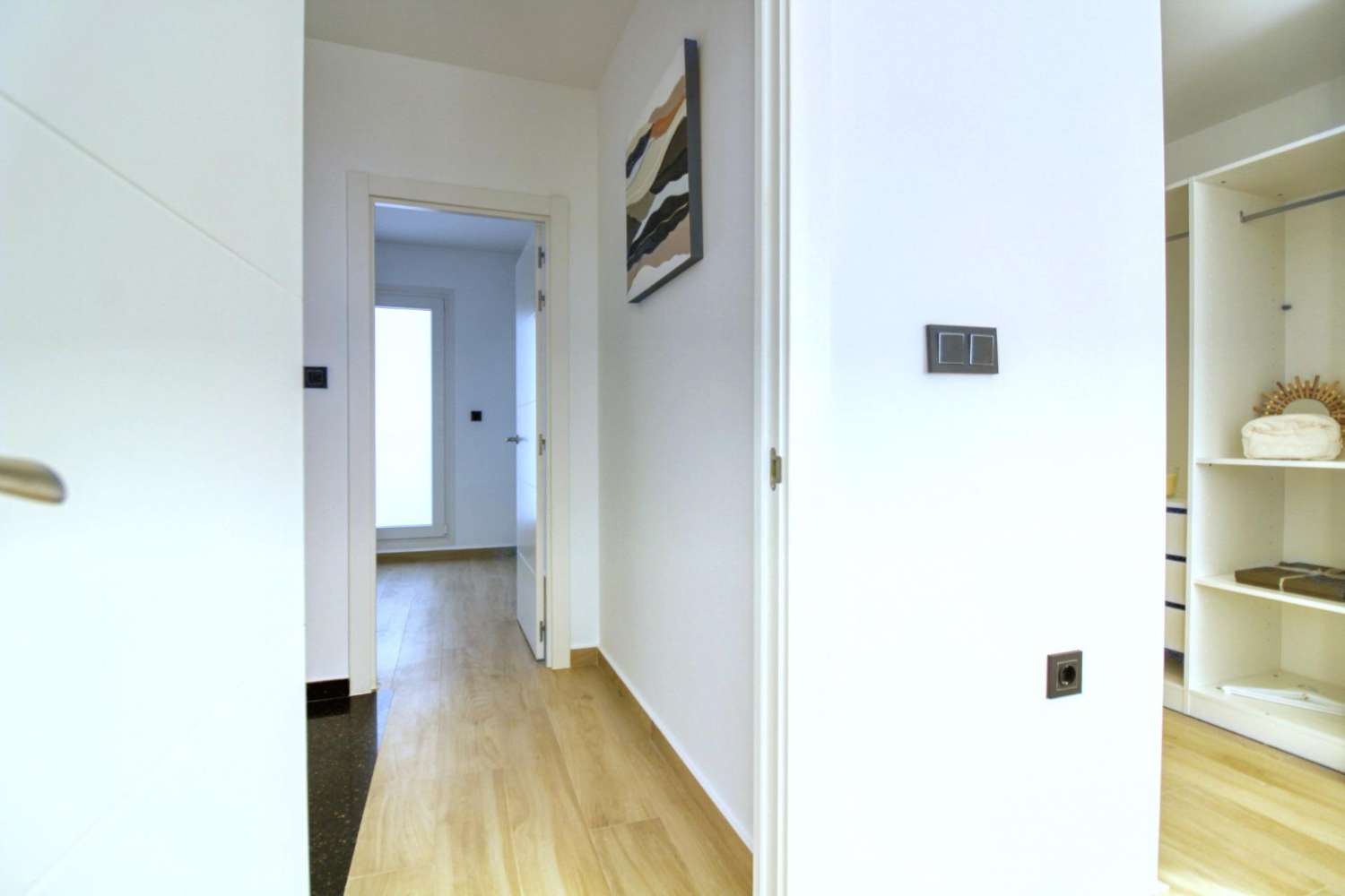 Novostavba vily v Torrevieja — elegance, pohodlí a prvotřídní lokalita