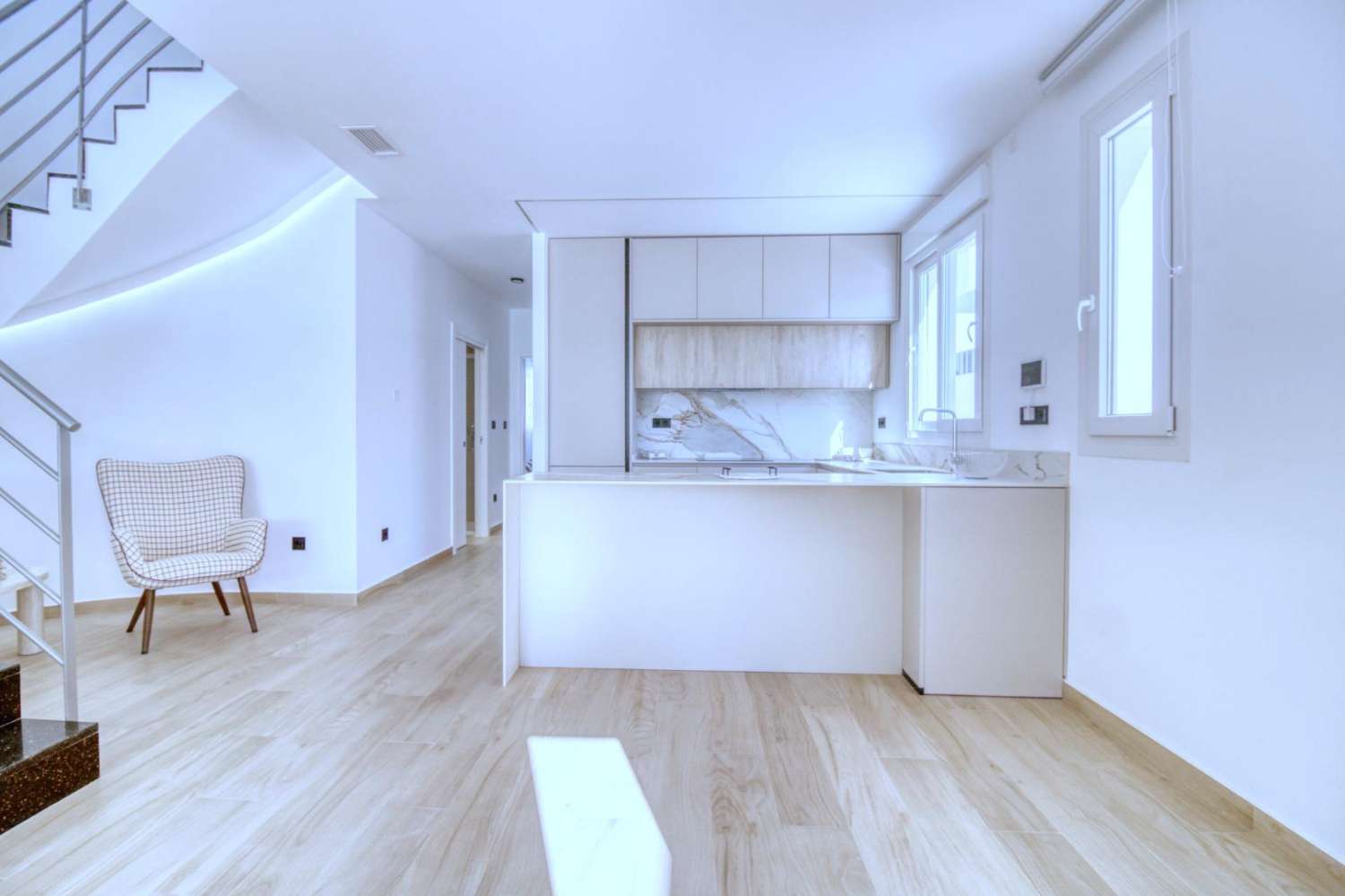 Novostavba vily v Torrevieja — elegance, pohodlí a prvotřídní lokalita