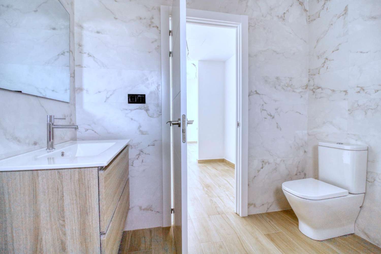 Novostavba vily v Torrevieja — elegance, pohodlí a prvotřídní lokalita