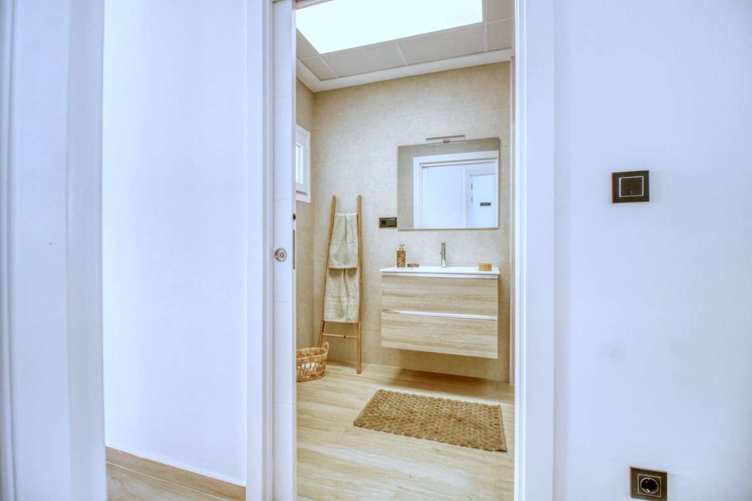 Novostavba vily v Torrevieja — elegance, pohodlí a prvotřídní lokalita